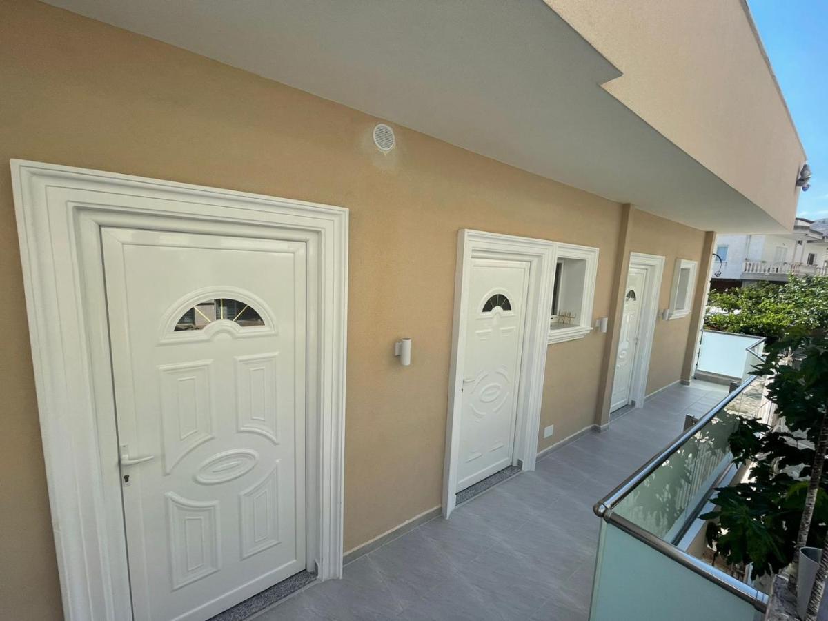 Villa Eden Breeze Sarandë エクステリア 写真