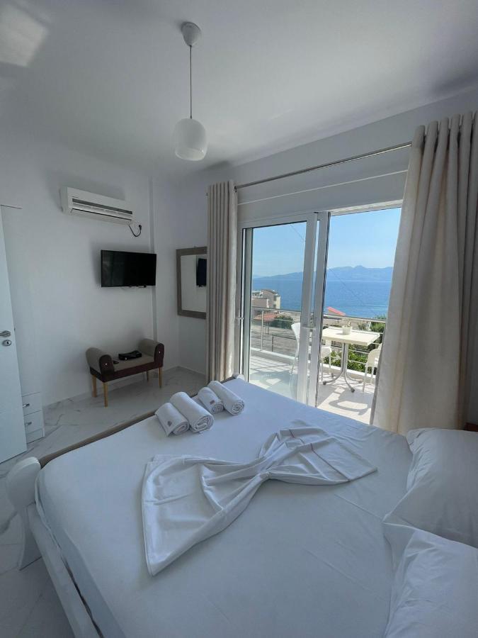 Villa Eden Breeze Sarandë エクステリア 写真