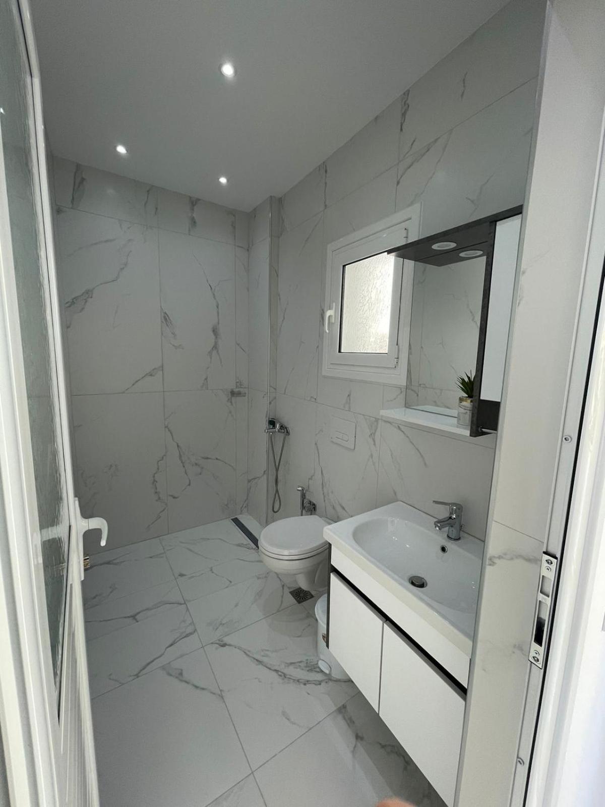 Villa Eden Breeze Sarandë エクステリア 写真