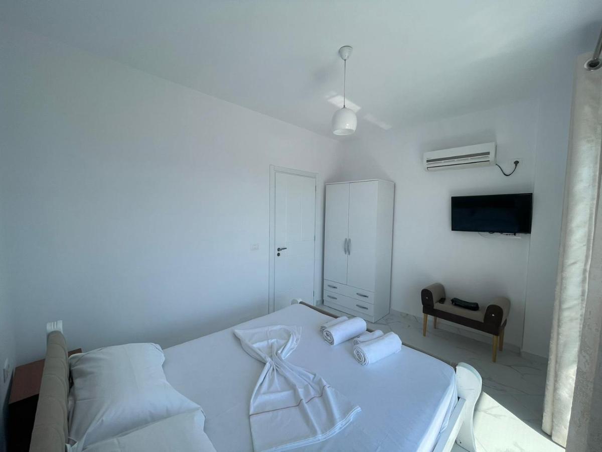 Villa Eden Breeze Sarandë エクステリア 写真