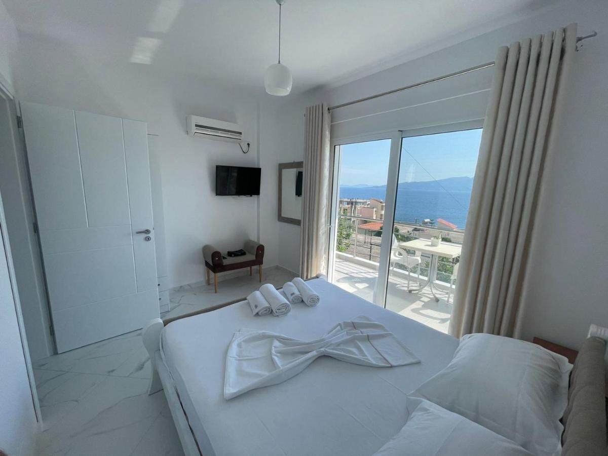 Villa Eden Breeze Sarandë エクステリア 写真
